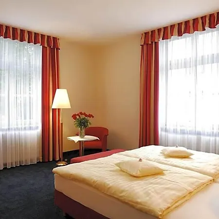 Alte Reichsbank Отель 3*