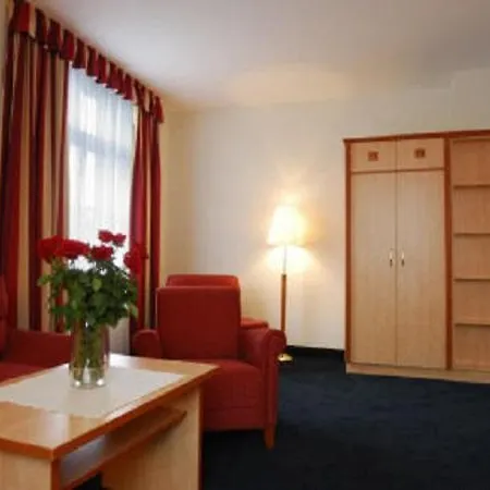 Alte Reichsbank Отель 3*
