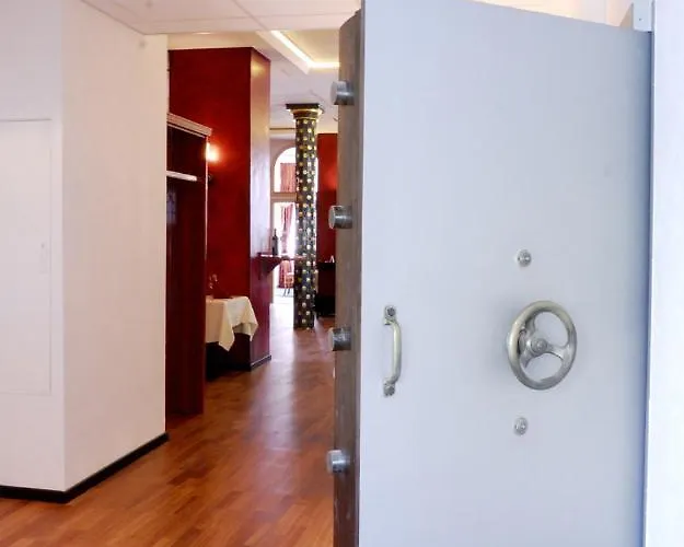 Hotel Alte Reichsbank 3*